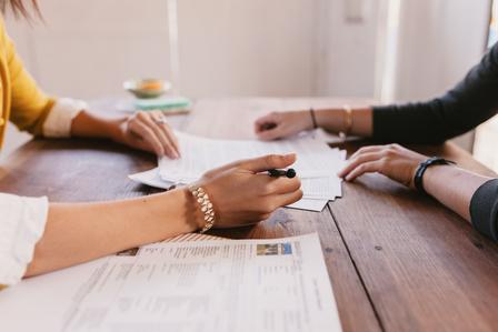 How Does a Restraint of Trade in a Sale of Business Work?