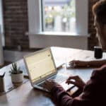 Warning Against Guaranteed Incomes for Franchisees | LegalVision