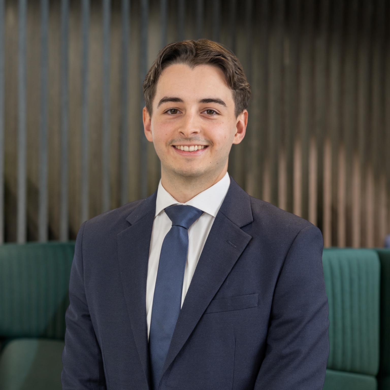 Ethan Henniker | Law Graduate | Disputes & Litigation | LegalVision